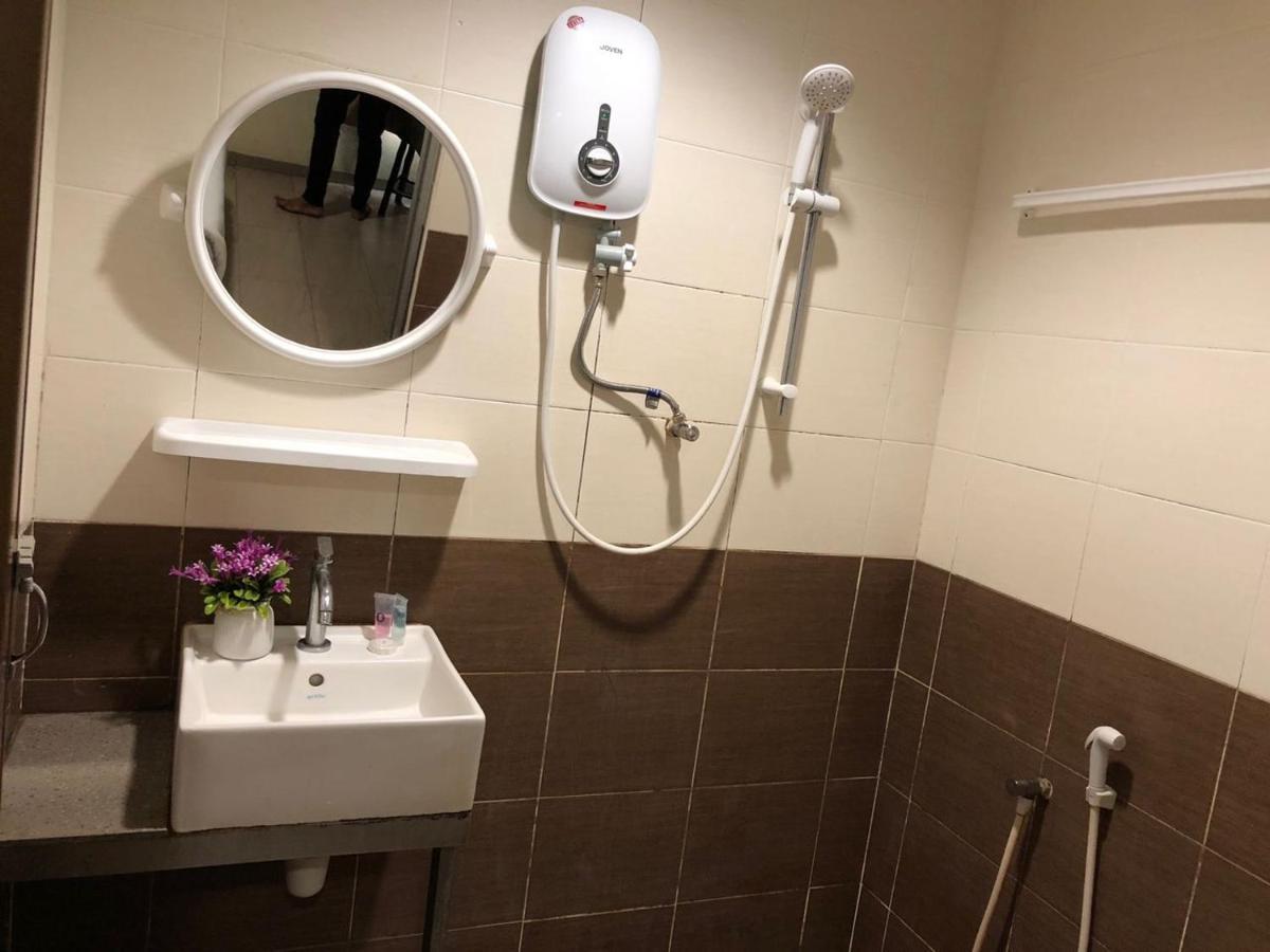 Avaria Boutique Hotel 3*